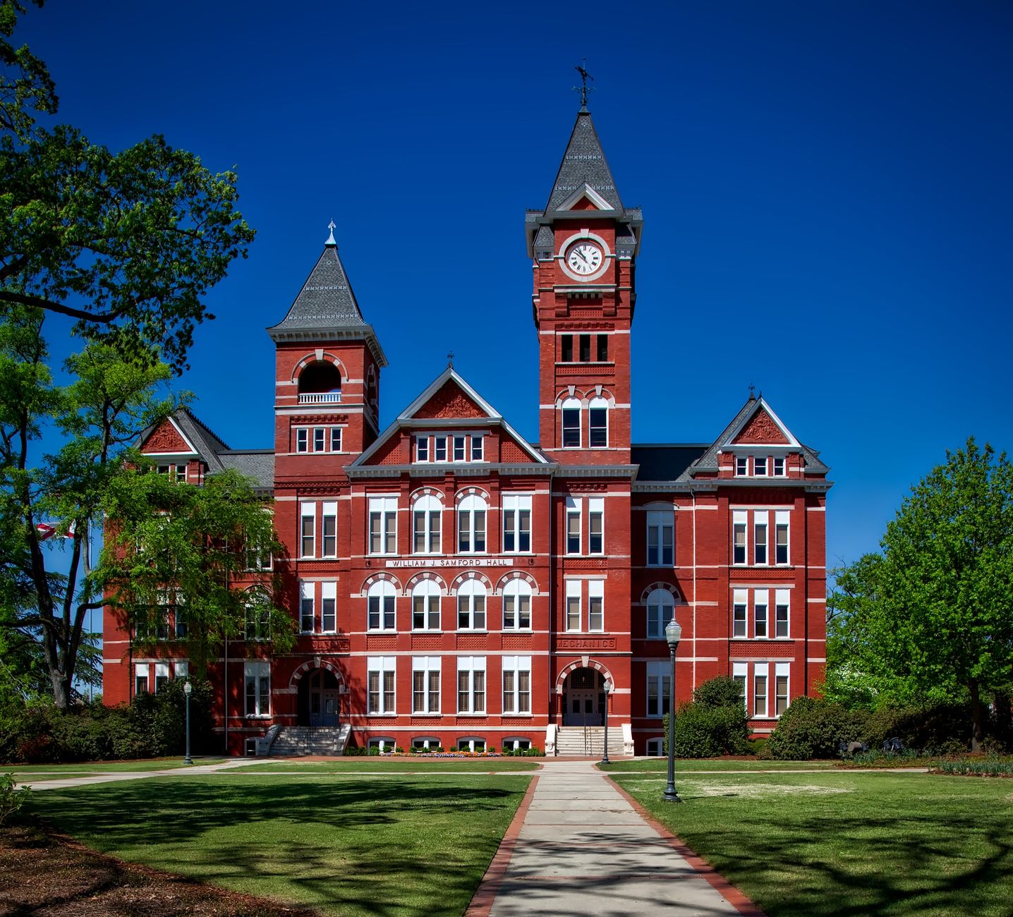 Hướng dẫn Du học Đại học Auburn 2026: Điều kiện Tuyển sinh, Học phí và Chương trình Đào tạo Hàng đầu