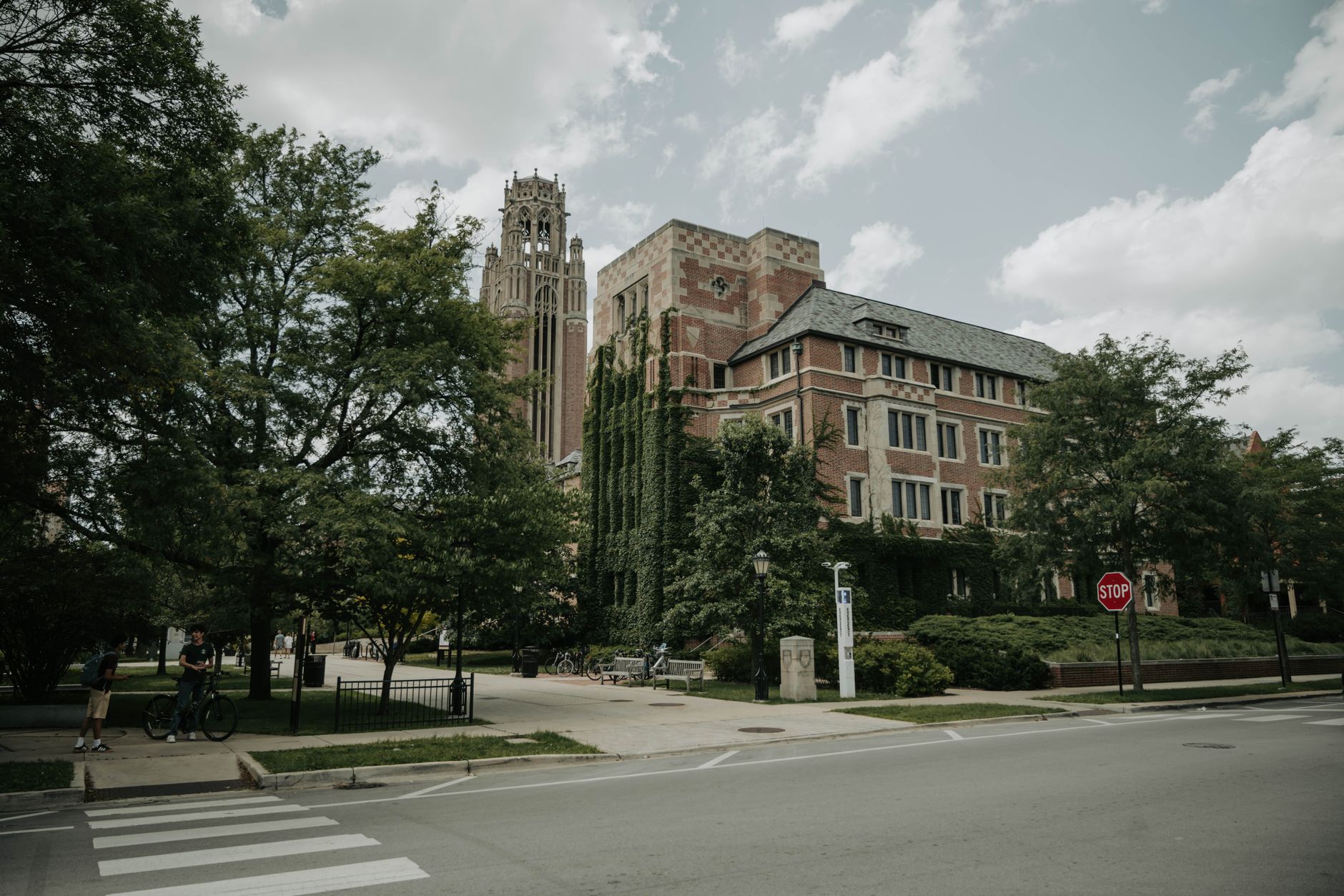 Đại học Illinois State (ISU) 2026: Hướng dẫn Nhập học, Học phí & Chương trình đào tạo hàng đầu cho Sinh viên Quốc tế