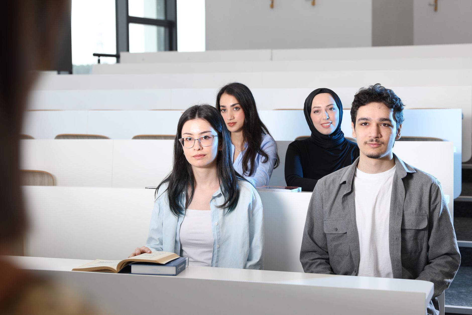 Guia da Universidade de Miskolc 2026: Admissão, Taxas e Rankings para Estudantes Internacionais