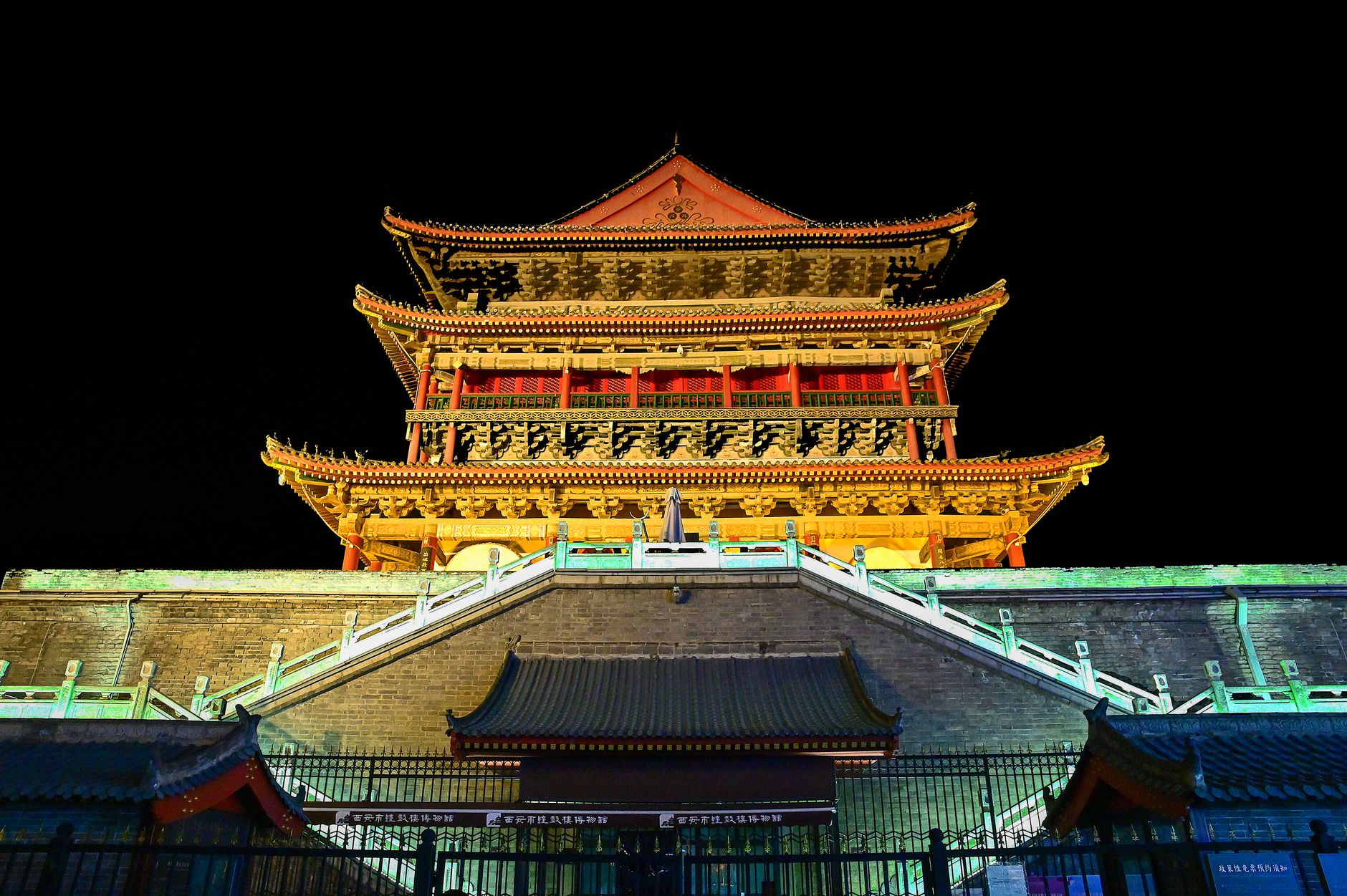 Guia 2026 da Universidade de Estudos Internacionais de Xi'an: Programas, Admissão e Taxas