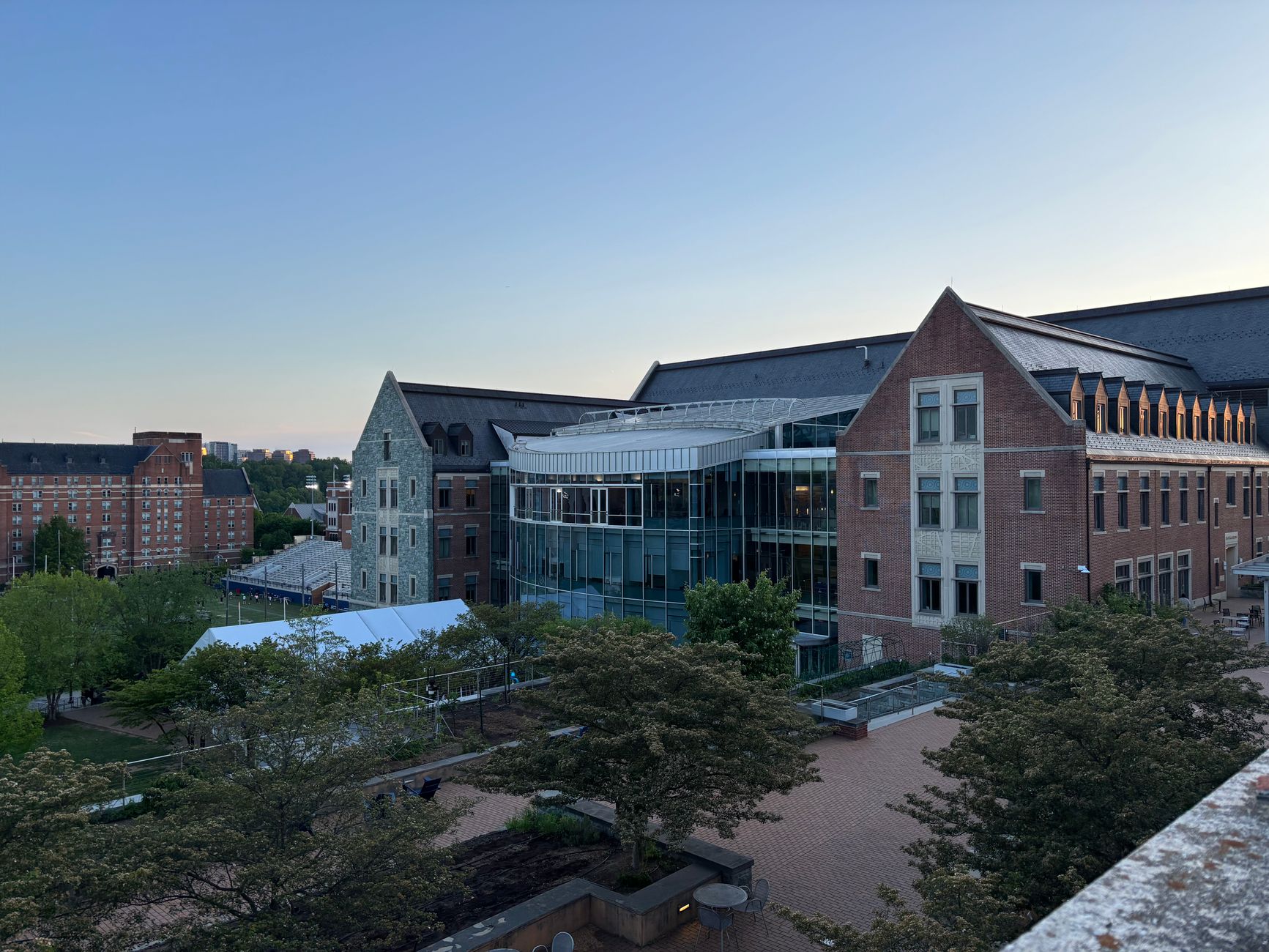 アメリカン大学（American University）2026年ガイド：入学要件、学費、ワシントンDCのランキング