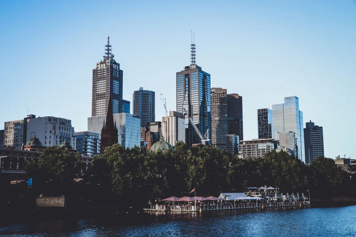 University of Melbourne law masters English requirements: IELTS 6.5 for LLM from mid-2026, JD unchanged